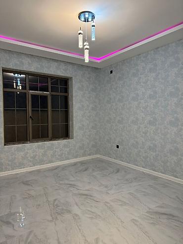 qax hovuzlu evler: Müasir həyət evi – geniş həyət və açıq hovuzla .Paket kupca otaq sayi — 5