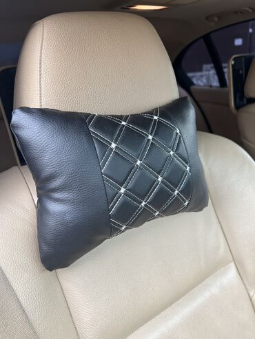 подушка авто: Подушка с мягкой набивкой, цвет - Черный, Самовывоз