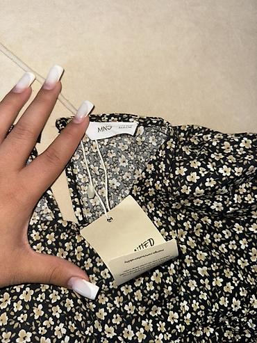zara рубашки: Все вещи новые из Англии 
1)3000
2)2000
3)1000
4)2500
5)1000 — 7