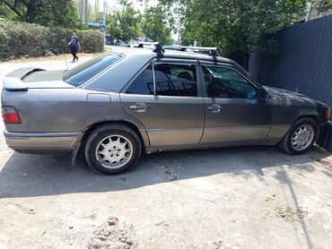mercedes clk: Mercedes-Benz CL 200: 1993 г., 2 л, Механика, Бензин, Седан