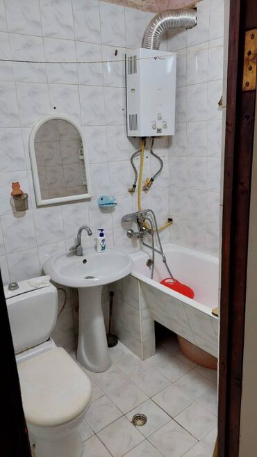 Köhnə tikili: Bakı, 1 otaqlı, Köhnə tikili, m. Xalqlar Dostluğu, 30 kv. m — 16