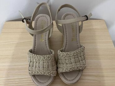 ugg cizme sa platformom: Sandale, 38