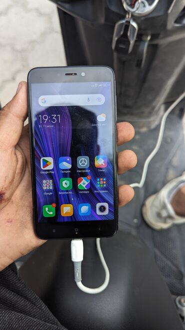 телефоны xiaomi: Xiaomi, Redmi 4X, Б/у, 16 ГБ, цвет - Черный, 2 SIM