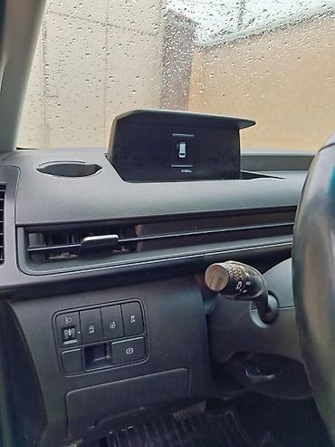 авто каран: Hyundai Staria: 2021 г., 2.2 л, Автомат, Дизель, Минивэн — 7