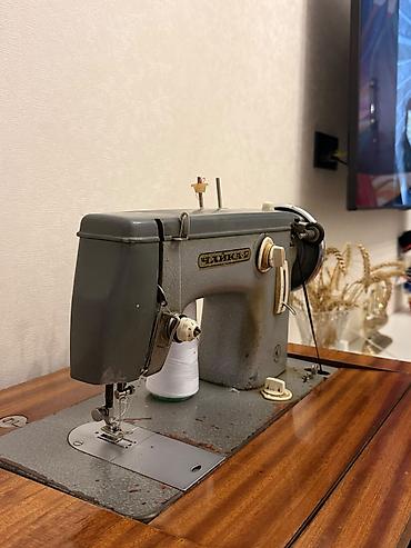 Tikiş maşınları: Tikiş maşını Chayka, İşlənmiş,Mexaniki, 1 saplı, Ödənişli çatdırılma, Pulsuz çatdırılma, Ünvandan götürmə — 1