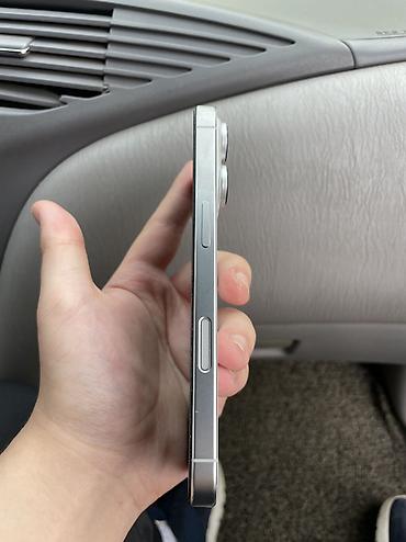 samsung galaxy s21 fe: IPhone 16 Pro, Б/у, 256 ГБ, White Titanium, Зарядное устройство, Защитное стекло, Чехол, 90 % — 4