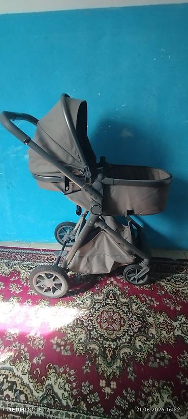 uşağ arabalari: Uşaq arabası – 2-in-1 beşik-li model - Rəng: tünd bej/qəhvəyi - Tip — 2