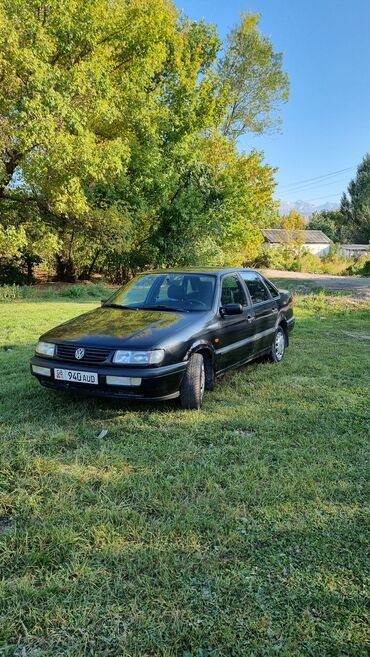 оптом кара суу: Volkswagen Passat: 1994 г., 1.8 л, Механика, Бензин, Седан