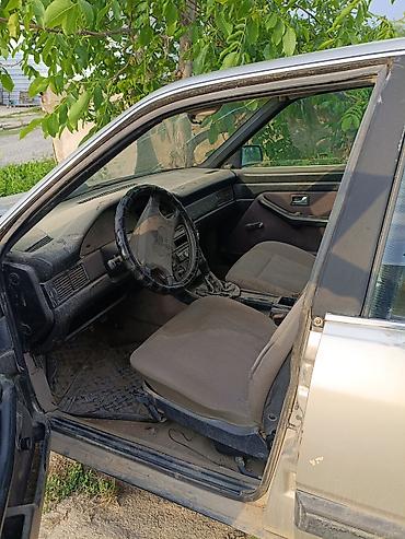 крыло для ауди: Audi 100: 1988 г., 2 л, Механика, Бензин, Седан — 4