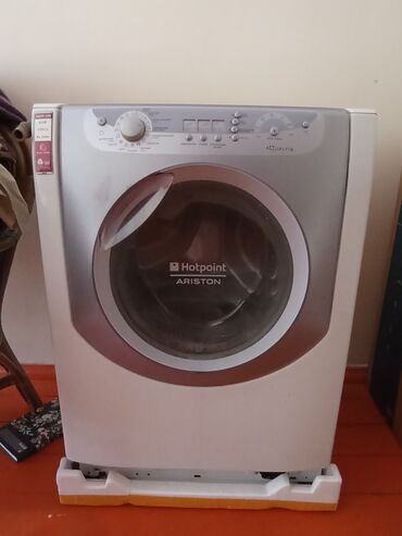 продаю стиральную машина: Стиральная машина Hotpoint Ariston, Б/у, Полуавтоматическая, До 6 кг, Компактная