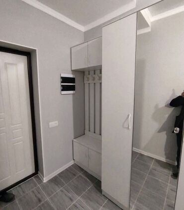 долгосрочная аренда квартир гостиничного типа: Студия, Риелтор, Чогуу жашоосу жок, Толугу менен эмереги бар