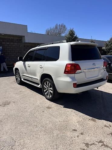 360: Toyota Land Cruiser: 2014 г., 4.6 л, Автомат, Бензин, Внедорожник — 5