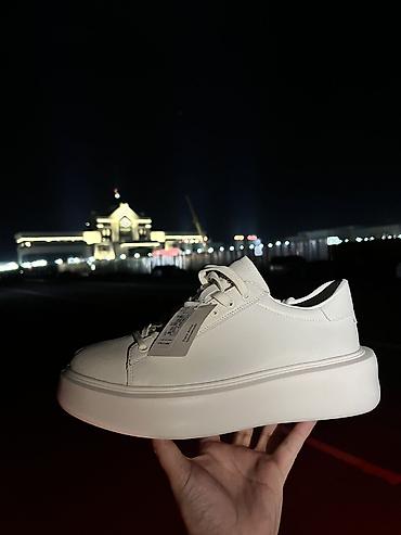 дордой мир обувь: Кроссовки Lufian Shoes, белые Заказывал для себя с Турции, но, к — 4