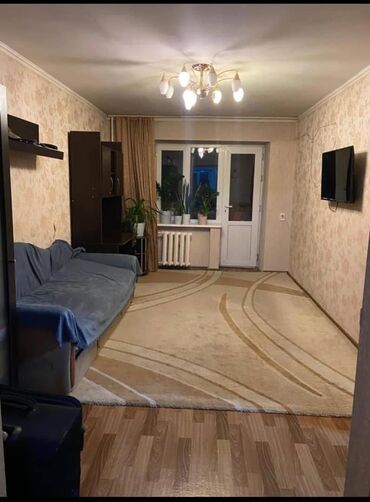 3 комнатная квартира 104 серии бишкек: 2 бөлмө, 43 кв. м, Элитка, 3 кабат, Косметикалык ремонт