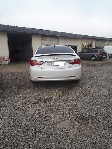 hundai 30: Hyundai Sonata: 2.4 l | 2010 il Sedan — 2