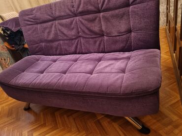 диван монарх: Диван-кровать, цвет - Фиолетовый, Б/у