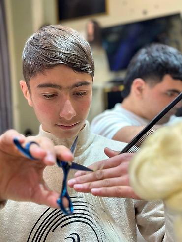 курсы косметологии в баку отзывы: __👇MƏLUMATI DİQQƏTLƏ OXUYUN👇 ✨ EN Academy – Bərbərlik Kursu ✨ SALON — 10