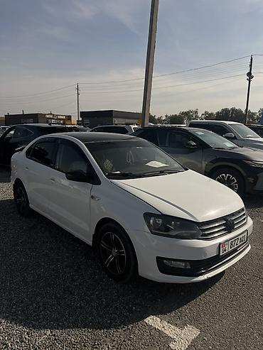 Volkswagen Polo: 2017 г., 1.6 л, Автомат, Бензин, Седан