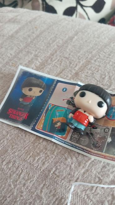 Stranger Things mini fiqur – kolleksiya üçün - Rəsmi Netflix Stranger