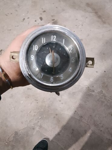 Moskviç: Moskviç 401: 2.4 l | 1961 il 49451 km Sedan — 8