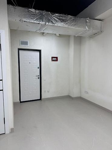 Сдается в аренду Подвальное помещение с санузлом. Жк «Искендер « 25м2