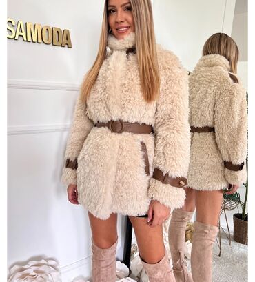 Krzneni kaputi: One size, Sa postavom, bоја - Mlečno-bela — 11