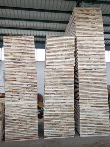 Lumbers: Na prodaju 15 kubika kanadske topole, dimenzija 220x100 cm