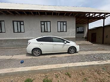 ланкрузер 470: Toyota Prius: 2010 г., Автомат, Гибрид, Лифтбек — 1