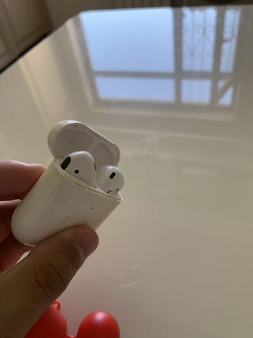 эйрподс 2: AirPods 2 оригинал, работает отлично, звук хороший и качественный