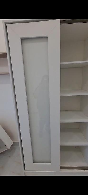 paltar şkaf: Ağ rəngdə sürgülü qapılı şkaf - Minimalist dizayn, həm ev, həm də — 2