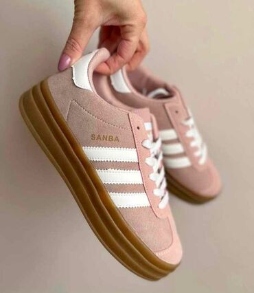 zara l: Adidas, 41