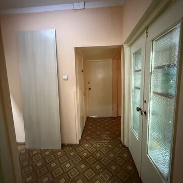 Продажа квартир: 3 комнаты, 93 м², 106 серия улучшенная, 1 этаж, Старый ремонт — 15