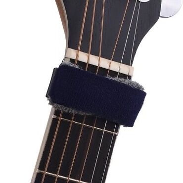 струна гитары: Бесшумная насадка на гриф для гитарных струн
