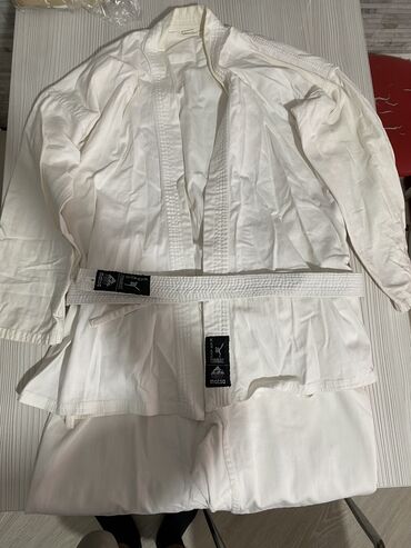 женские спортивные костюмы на синтепоне: Karate, Cüdo kimanosu. pakistanindir