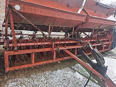 Тракторы МТЗ (Беларус): Трактор Беларусь МТЗ 82.1 сеялка пресс подборщик арычник тележка — 7