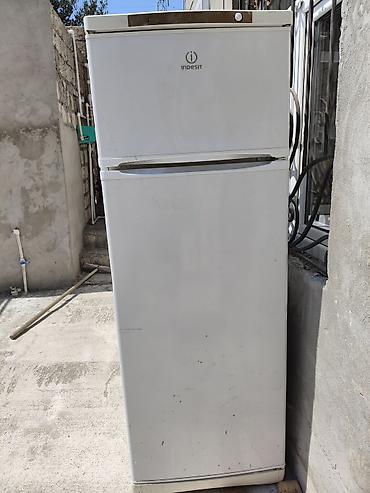 et soyducusu: Indesit iki qapılı soyuducu - Brend/model: Indesit, üst kamera — 2