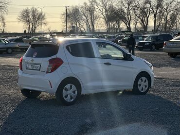 Chevrolet: Chevrolet Spark: 2018 г., 1 л, Автомат, Бензин, Хэтчбэк — 9