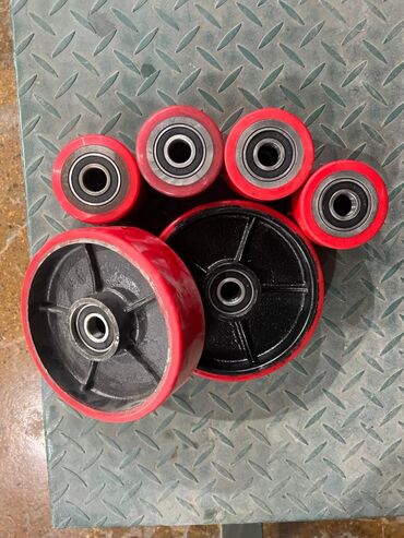 Рохли: Рохля - 3 тонн ( с документами) размер 55 см и 68.5 см колеса — 8