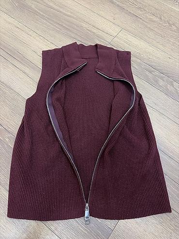 usta geyimi: Bordo rəngli trikotaj jilet - Material: qalın, elastik, ribli — 1