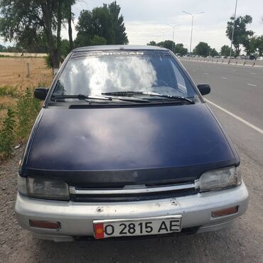 цены на автомобили в киргизии: Nissan Prairie: 1990 г., 1.8 л, Механика, Бензин, Вэн/Минивэн
