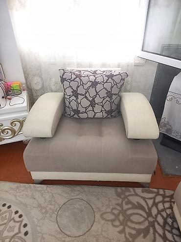 qazon suni: İşlənmiş, Klassik divan, 2 kreslo, Bazasız, Açılmayan — 3
