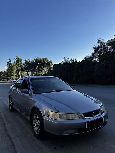 кондиционео: Honda Accord: 2001 г., 1.8 л, Автомат, Бензин, Седан — 1