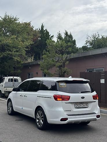 byd han ev: Kia Carnival: 2020 г., 2.2 л, Автомат, Дизель, Минивэн — 4