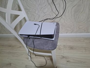 Tecili Satilir Playstation 5/1TB. 2 dene pultu var .Playstation Deluxe