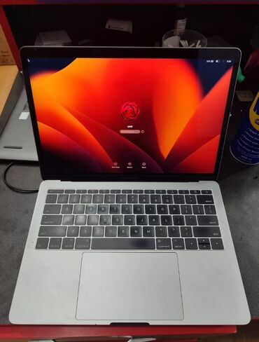 apple notebook: İşlənmiş Apple MacBook, 13.3 ", Intel Core i5, 256 GB, Ünvandan götürmə, Ödənişli çatdırılma, Rayonlara çatdırılma