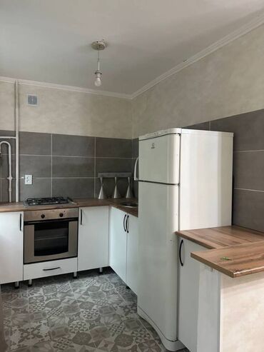 район ак босого: 3 комнаты, 57 м², Индивидуалка, 3 этаж, Евроремонт