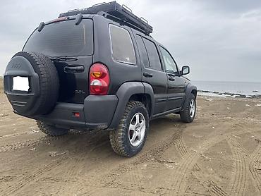 avtomobil diskleri: Jeep Liberty: 3.7 l | 2003 il 288000 km Ofrouder/SUV — 4