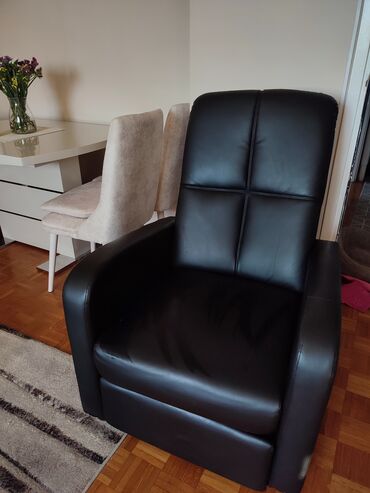 Fotelje: Fotelja - Veštačka koža, sa kliznim nagibnim mehanizmom i ugrađenim
