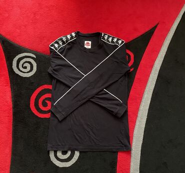 Cinslər: Kişi Paltarları Satılır. 1 şəkil: razmer 30 (S); 7 AZN. 2 şəkil — 8