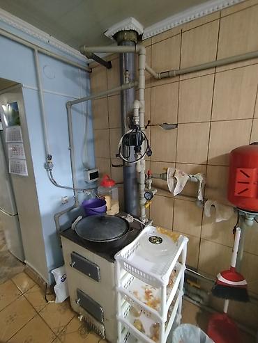 Продажа коттеджей и домов: Срочно продам дом 🏠, район Кызыл Аскер, в доме 7 комнат, 2 — 22